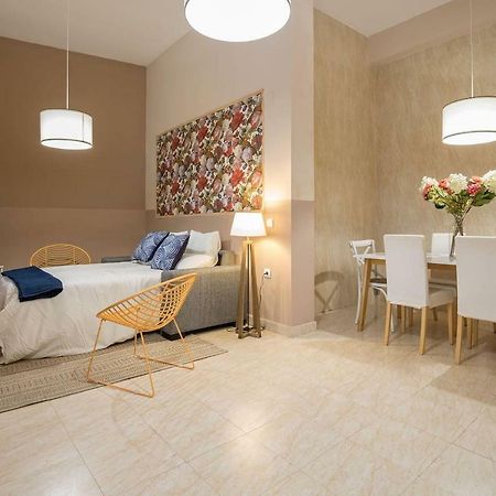 Abades Cathedral Oasis Apartment Seville Luaran gambar