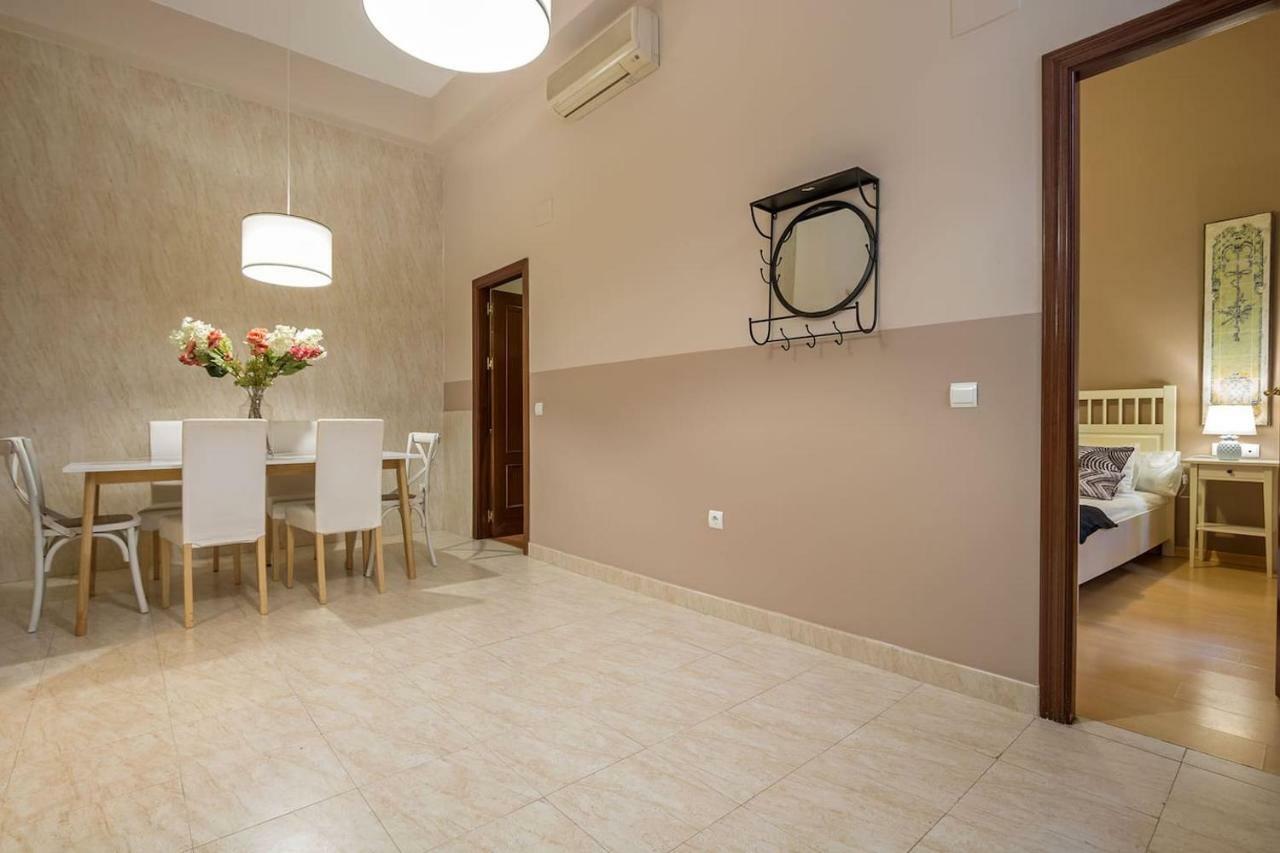 Abades Cathedral Oasis Apartment Seville Luaran gambar